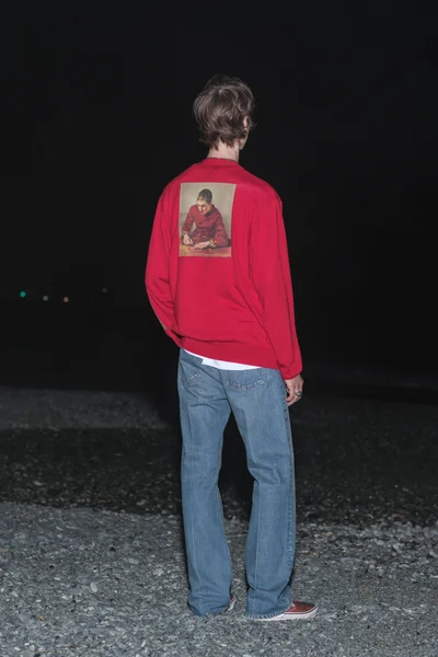 Look 7